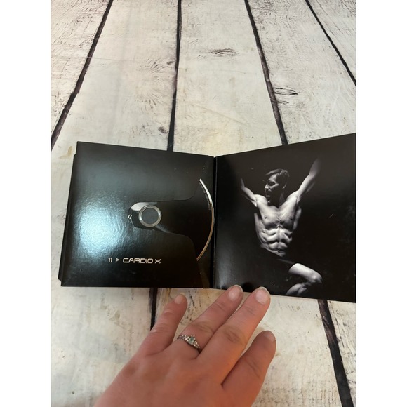 P90x Beach Body Extreme Home Fitness Workout (12 DVD Set) - Picture 10 of 12